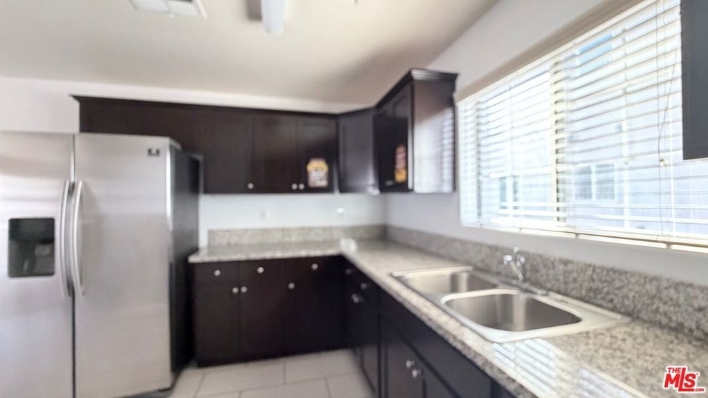 1210 W 39th Street - Photo 6
