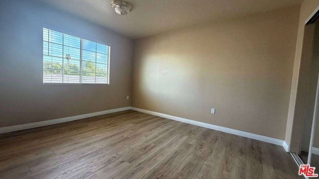 1210 W 39th Street - Photo 10