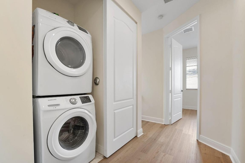560 Nw 39th Circle - Photo 29