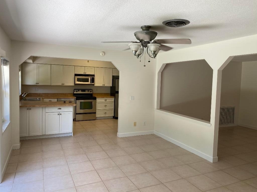 956 Tulip Lane - Photo 12