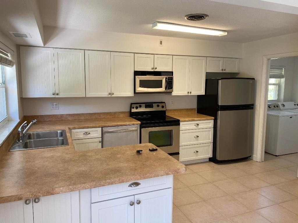 956 Tulip Lane - Photo 8