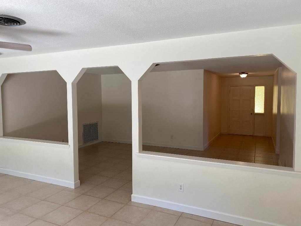 956 Tulip Lane - Photo 16
