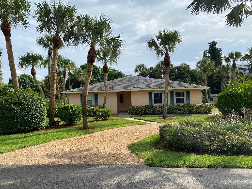 956 Tulip Lane - Photo 4