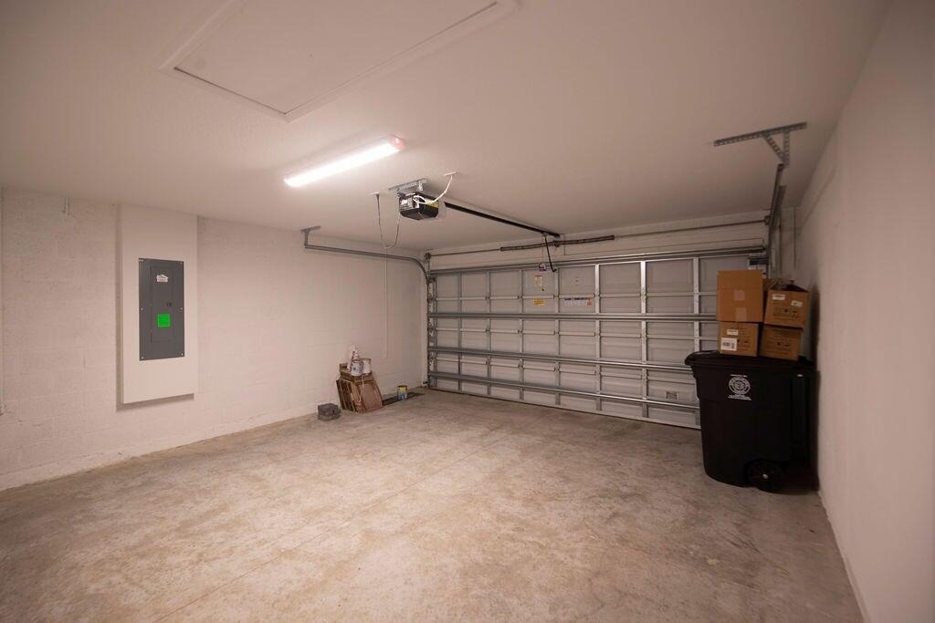 11146 Nw Fernbrook Drive - Photo 32