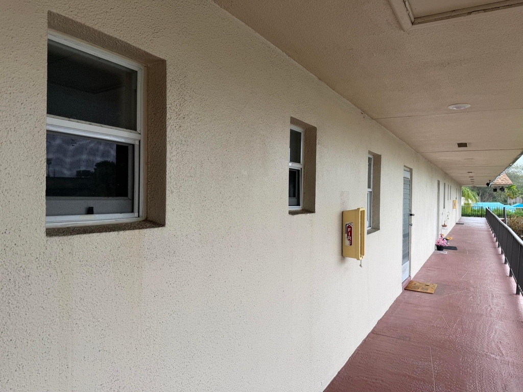 502 Davis Road - Photo 1