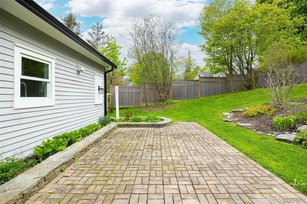 5 Valley Farm Road - Photo 20