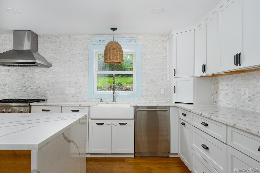 5 Valley Farm Road - Photo 17