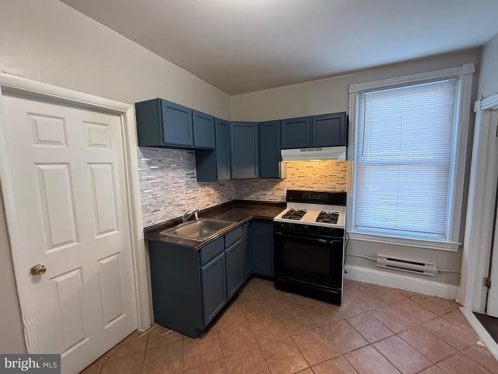 5748 Chestnut Street - Photo 3