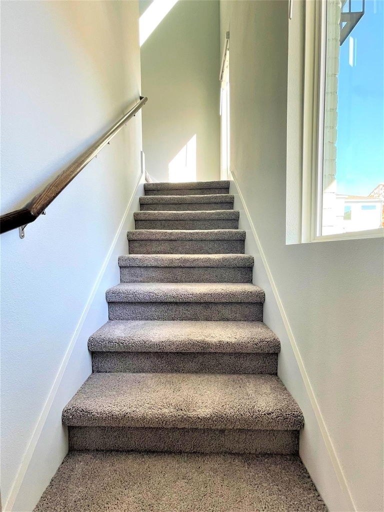 15110 Forum Ave - Photo 11