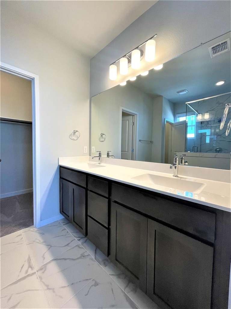 15110 Forum Ave - Photo 16