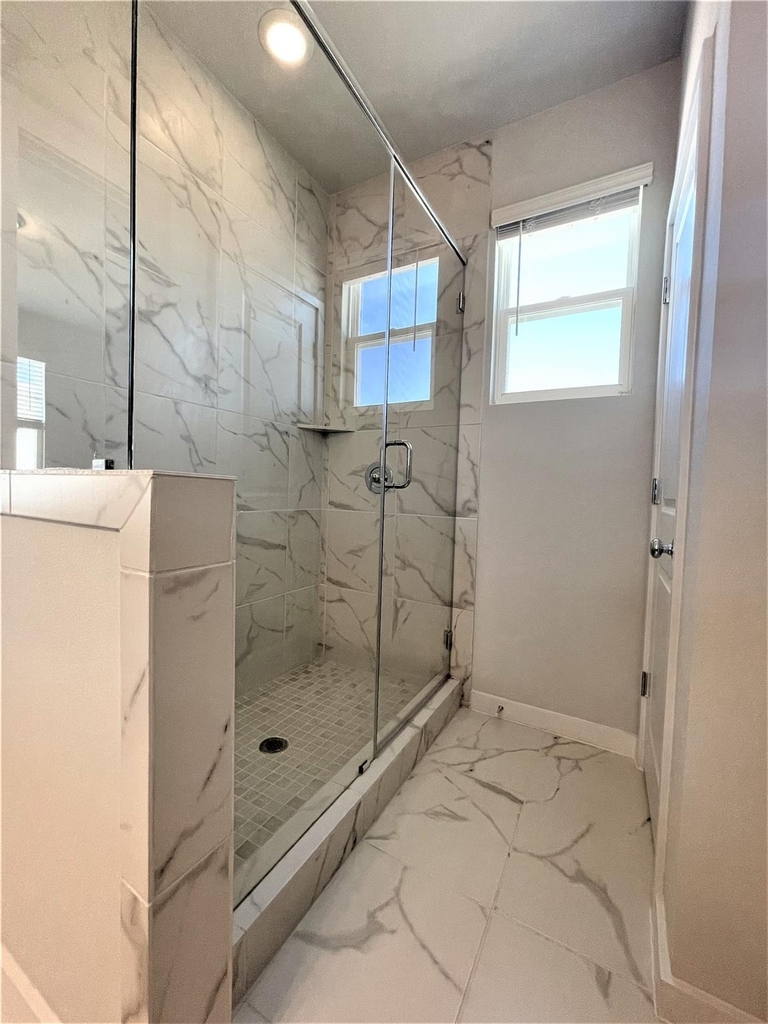15110 Forum Ave - Photo 18