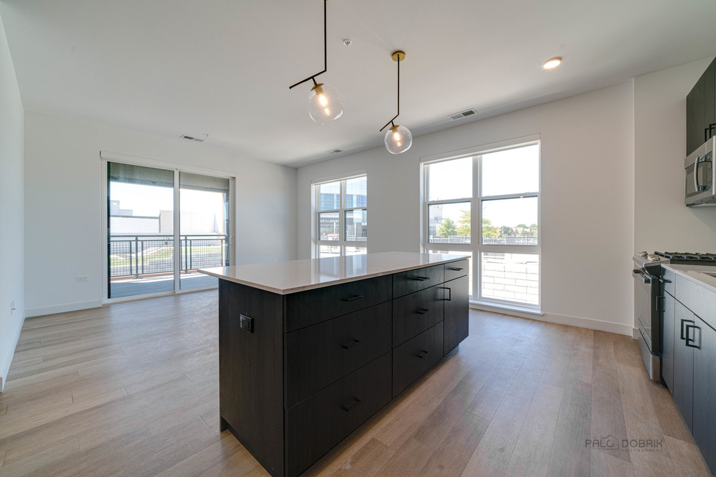750 Hawthorn Row - Photo 11