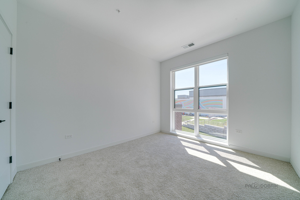 750 Hawthorn Row - Photo 19