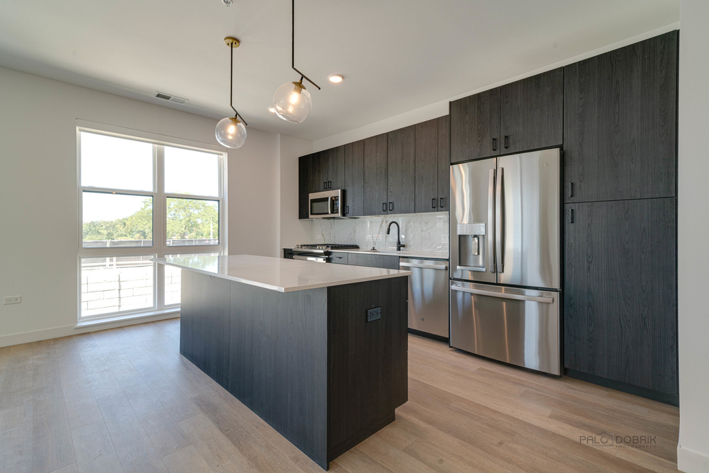 750 Hawthorn Row - Photo 10