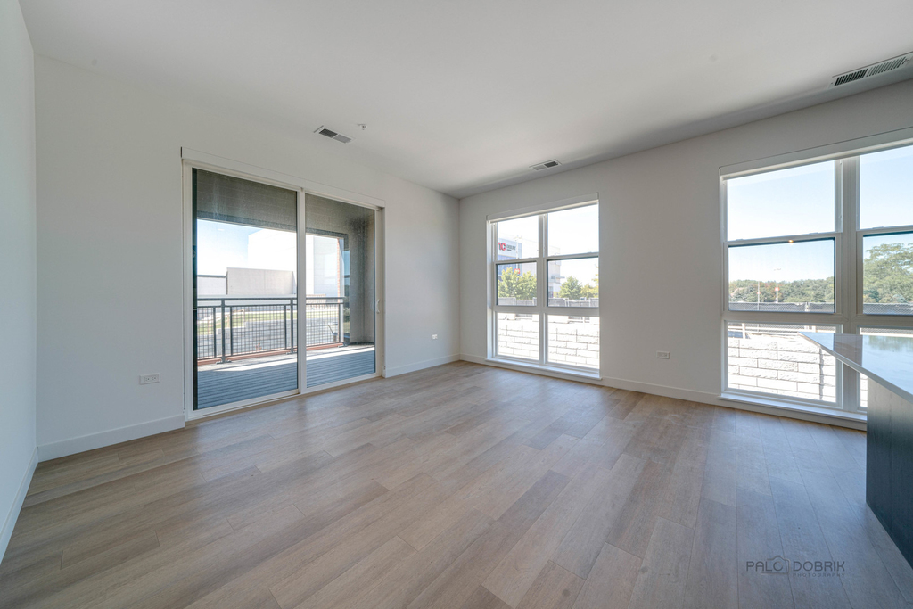 750 Hawthorn Row - Photo 12