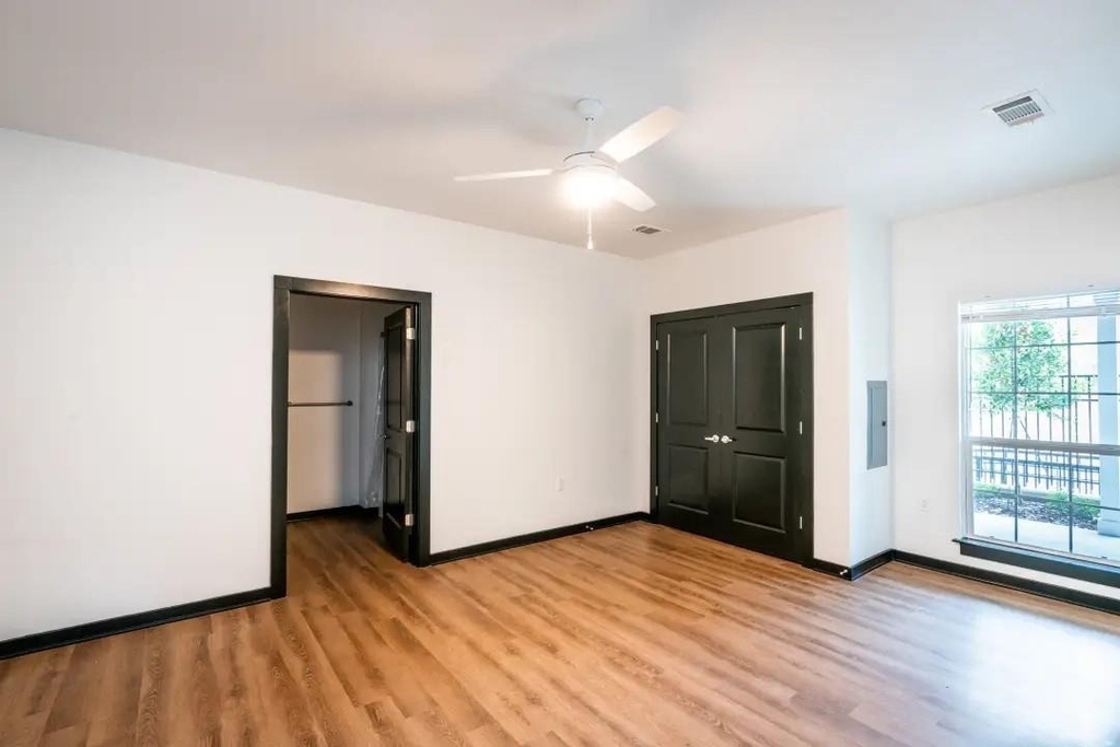 715 N 16th St - Photo 10