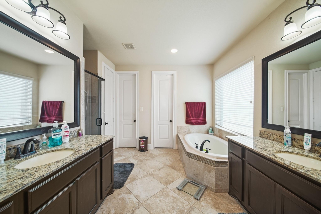 2523 Crossvine Drive - Photo 11