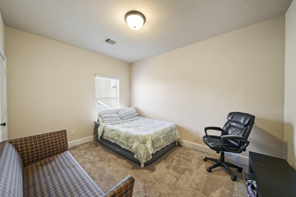 2523 Crossvine Drive - Photo 18