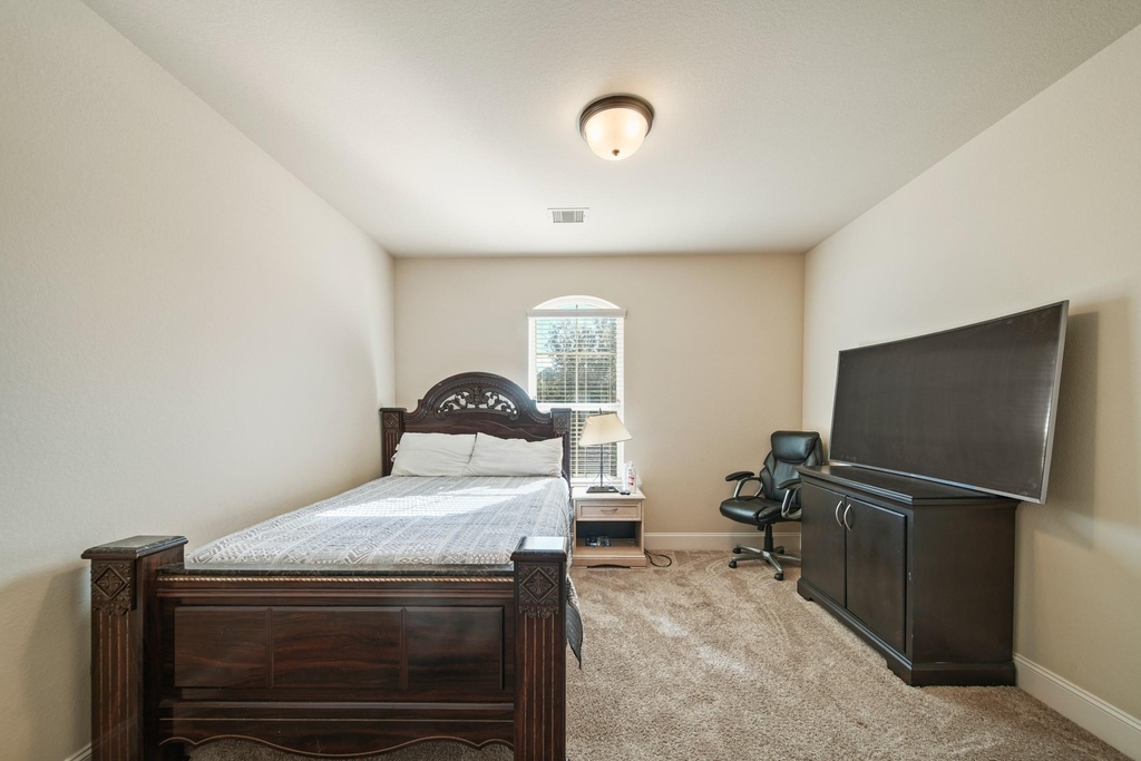 2523 Crossvine Drive - Photo 16