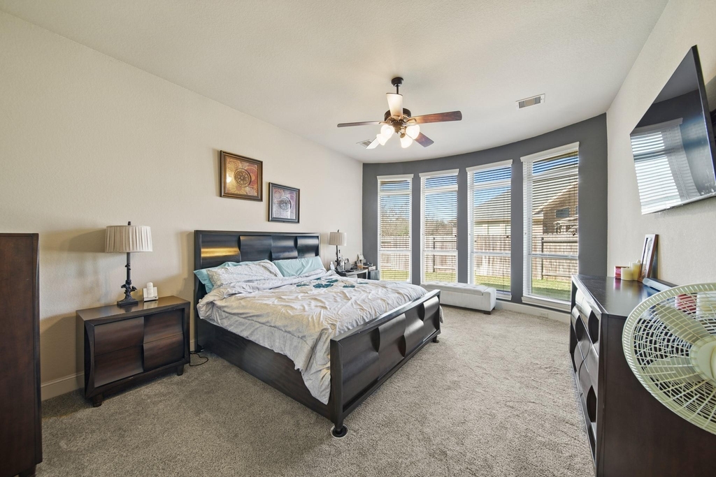 2523 Crossvine Drive - Photo 10