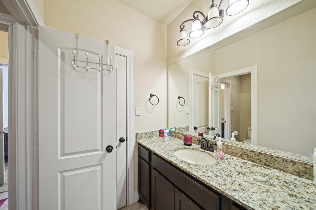 2523 Crossvine Drive - Photo 17