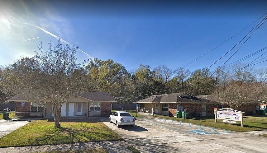 46 Iris Ln - Photo 1