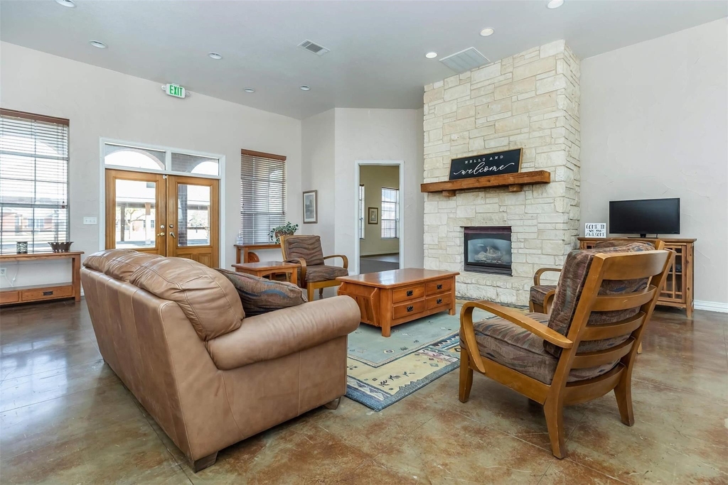 1600 W Clements Street - Photo 7