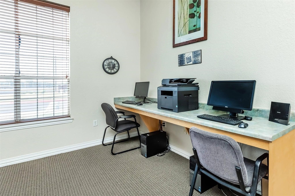 1600 W Clements Street - Photo 10
