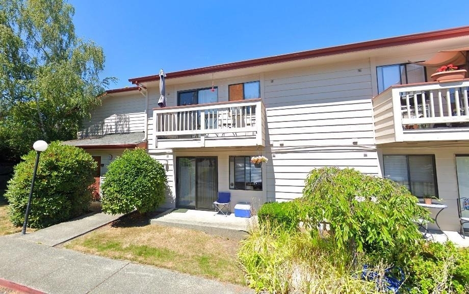 200 High School Road Ne - Photo 4