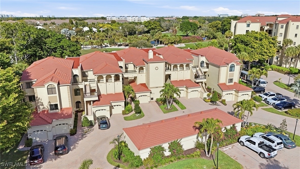 7048 Pelican Bay Boulevard - Photo 38