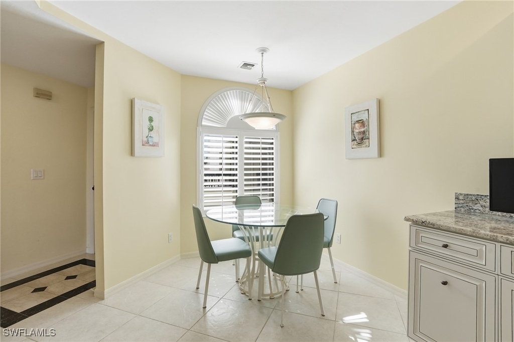 7048 Pelican Bay Boulevard - Photo 15