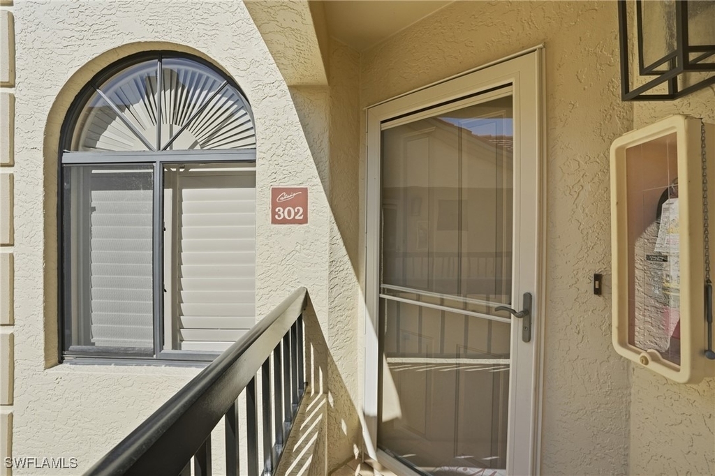 7048 Pelican Bay Boulevard - Photo 33