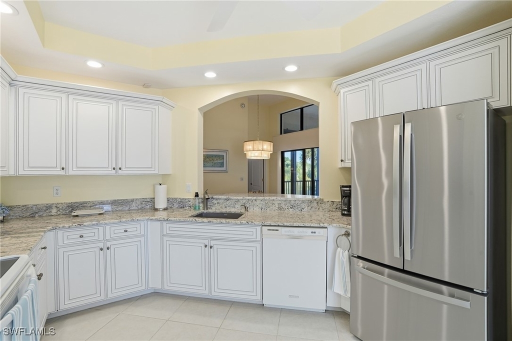 7048 Pelican Bay Boulevard - Photo 12