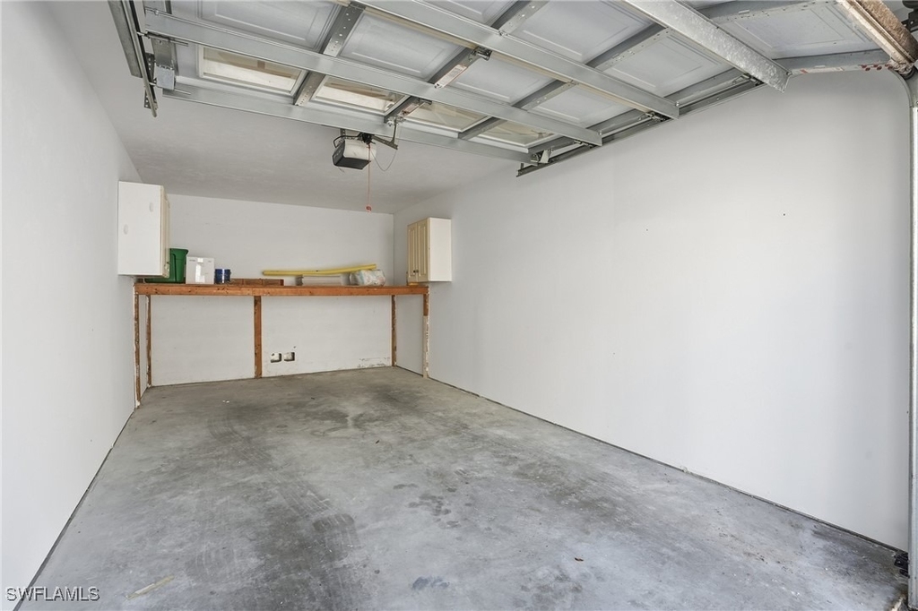 7048 Pelican Bay Boulevard - Photo 31