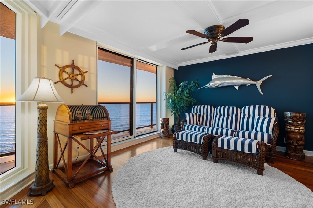4901 Gulf Shore Boulevard N - Photo 1