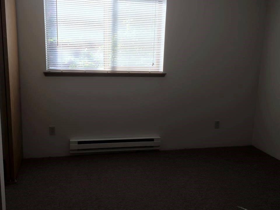 8401 Henning Dr - Photo 4