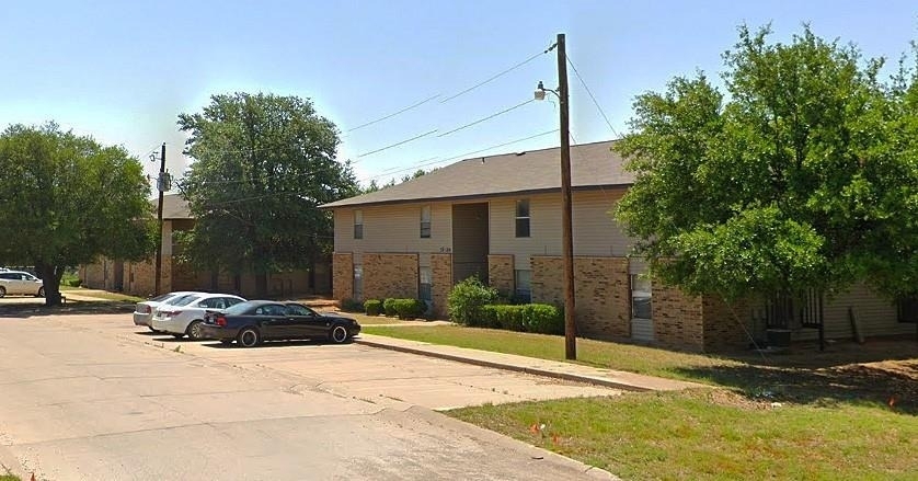 2330 N Hwy 208 - Photo 1