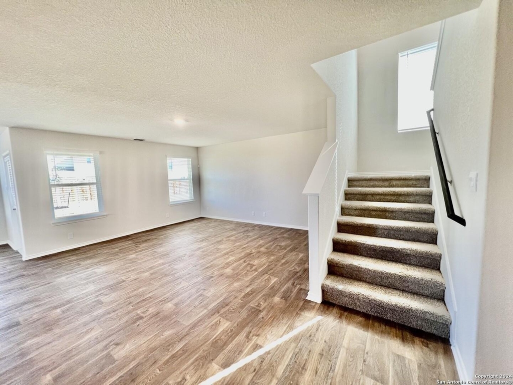 13806 Valley Patch - Photo 3