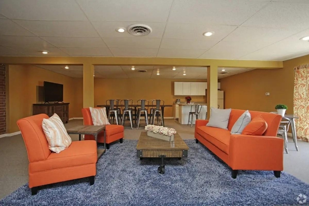 1301 S Scott Ave - Photo 7
