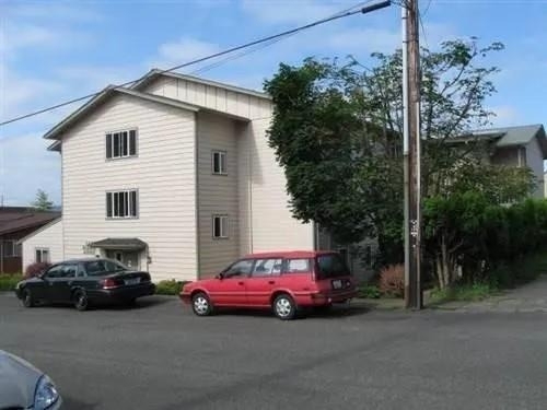 141 S River Street - Photo 5