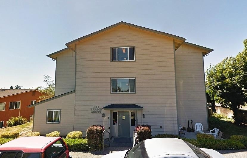 141 S River Street - Photo 0