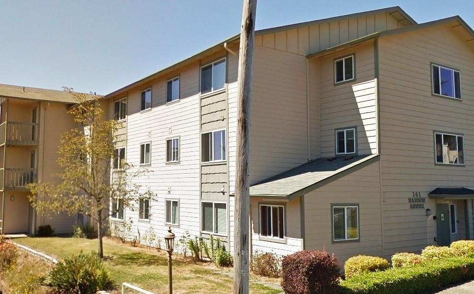 141 S River Street - Photo 1