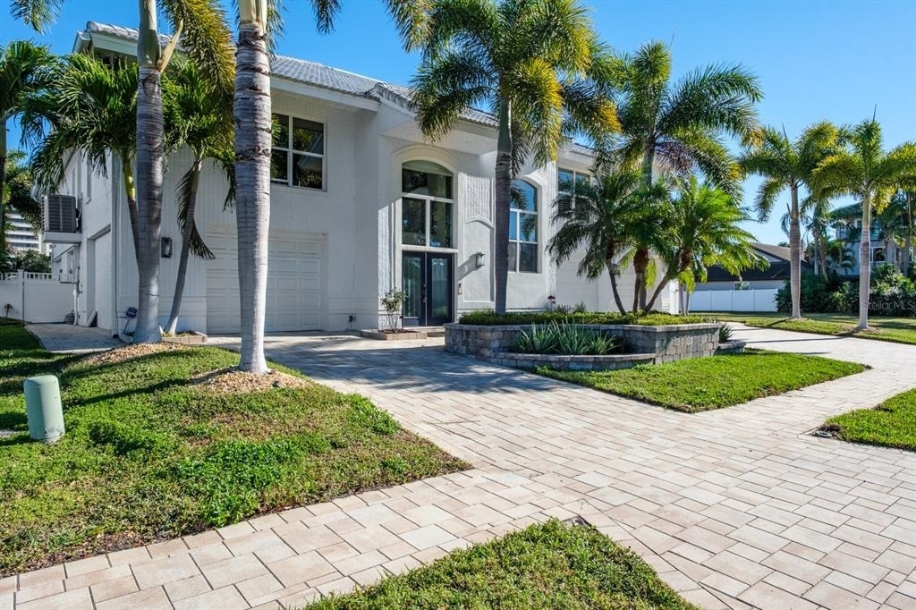 5949 Seabird Drive S - Photo 4