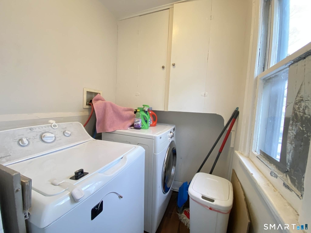 70 Woodbine Street - Photo 6