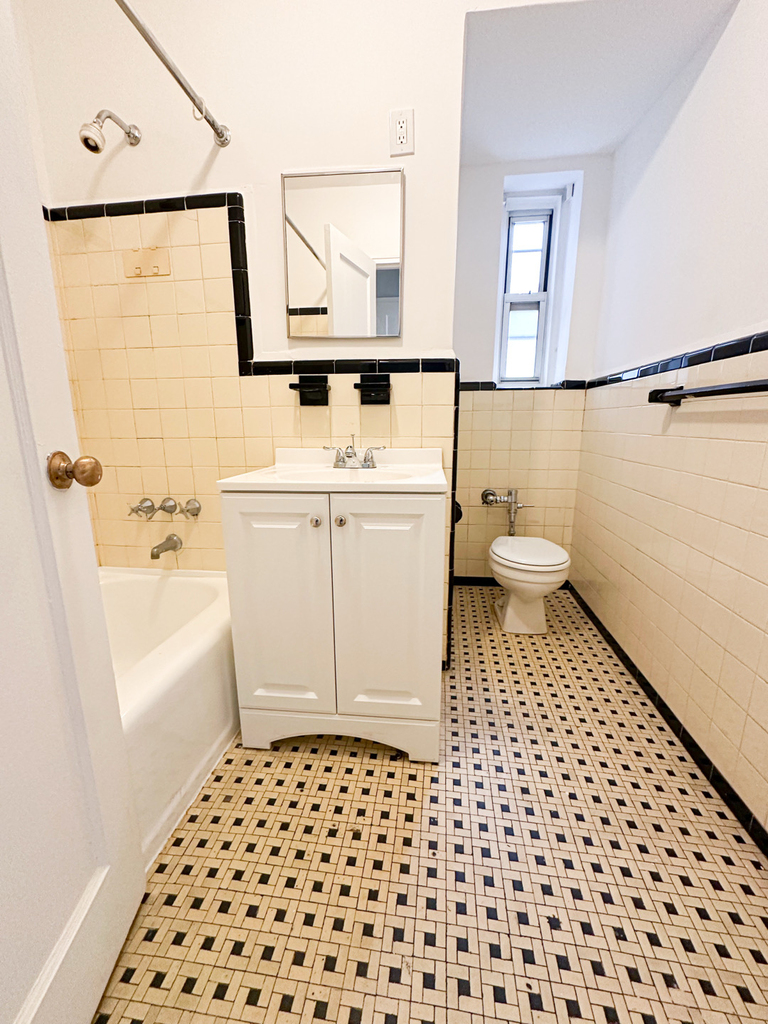 85-11 34th Avenue - Photo 7
