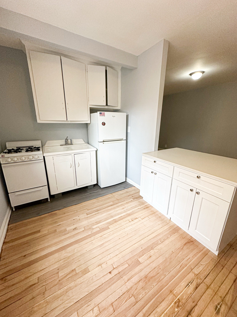 85-11 34th Avenue - Photo 3