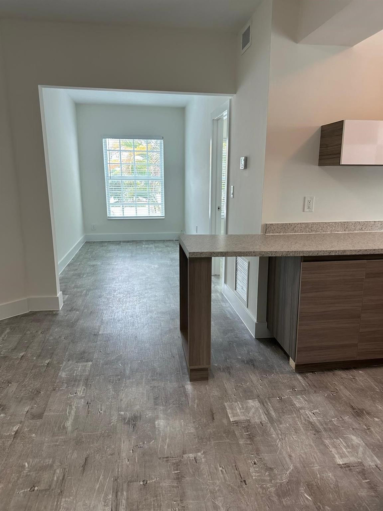 130 Antiquera Avenue - Photo 2
