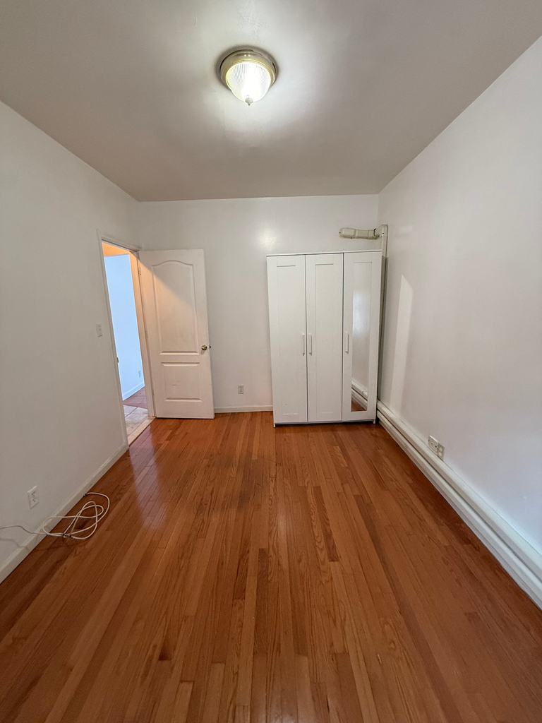 stillwell avenue - Photo 13