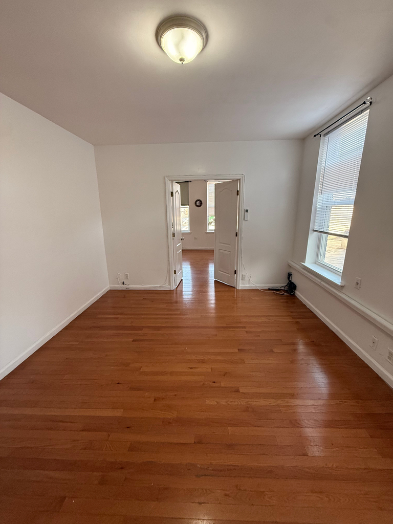 stillwell avenue - Photo 8