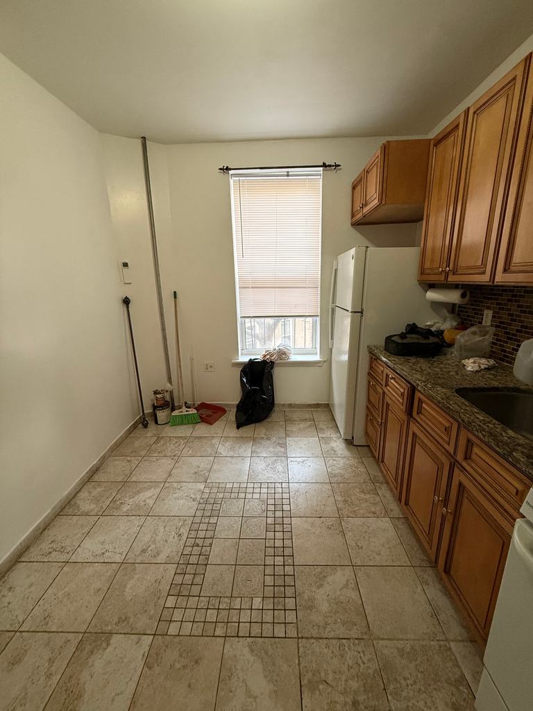 stillwell avenue - Photo 11